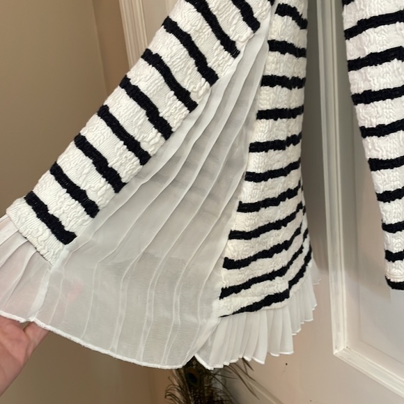 Anthropologie Striped 9-Hi 5 pleated top - Picture 2 of 7